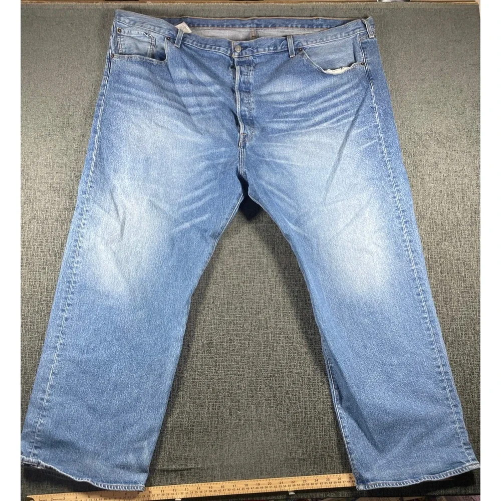 Levis 501 Original Fit Mens Blue Denim Jeans Light Wash Straight Leg W52 L32